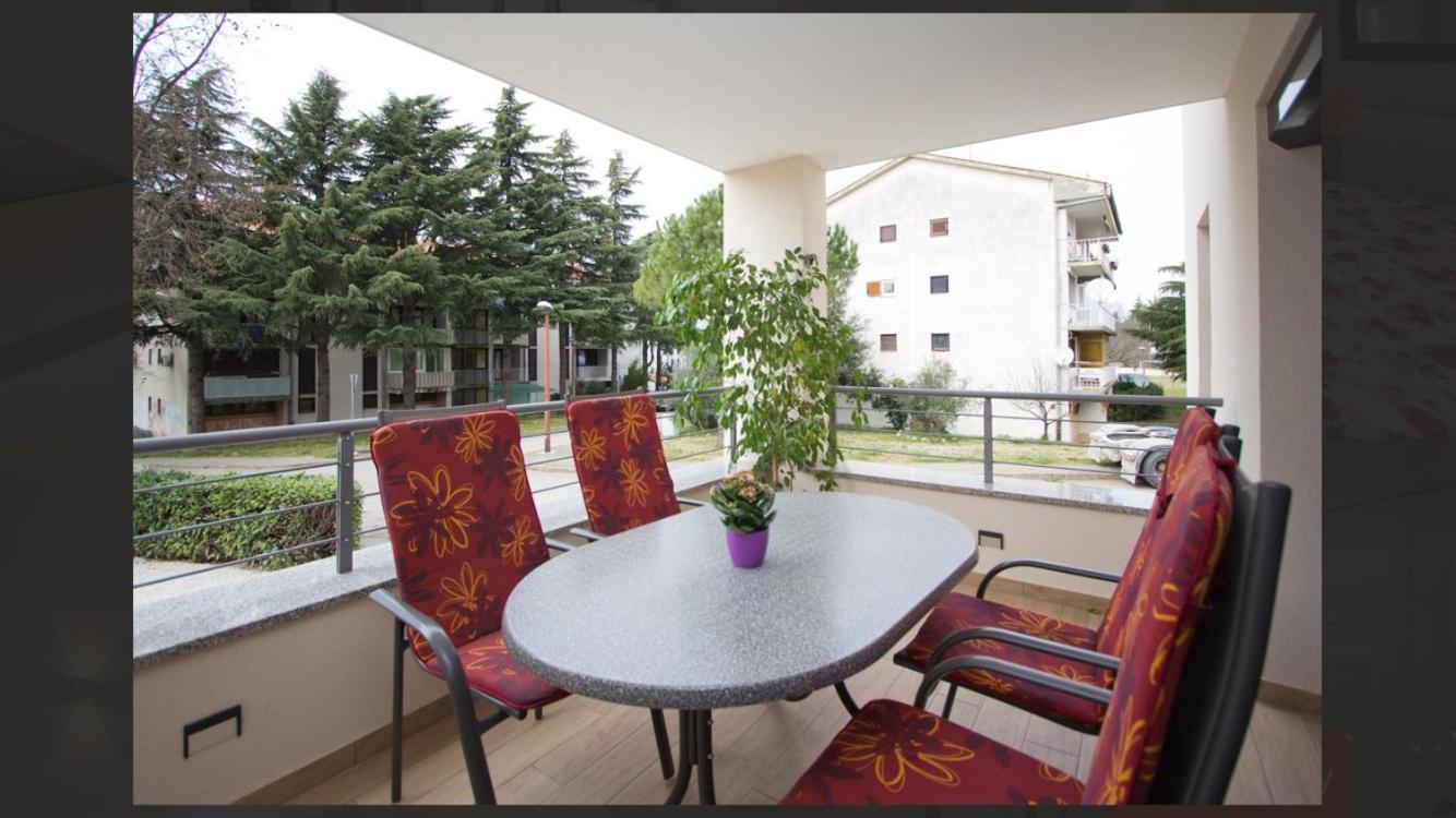 Adria Apartments Porec Exterior photo